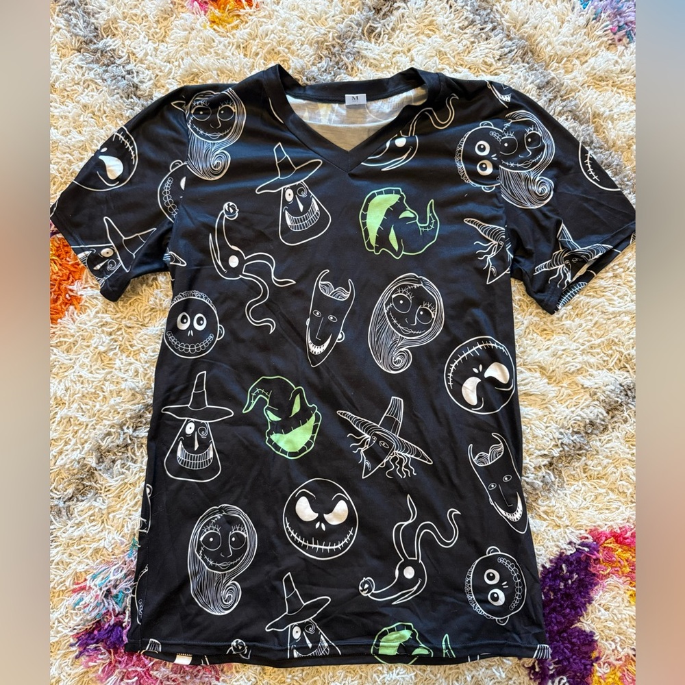Wild Rich Kids ADULT M nightmare before Christmas tee- Disney